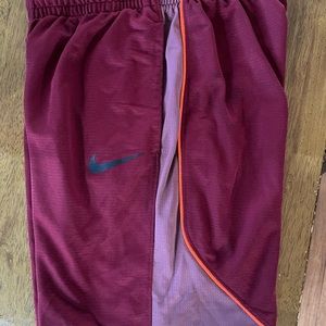 Nike women’s dri-fit basketball shorts, size small